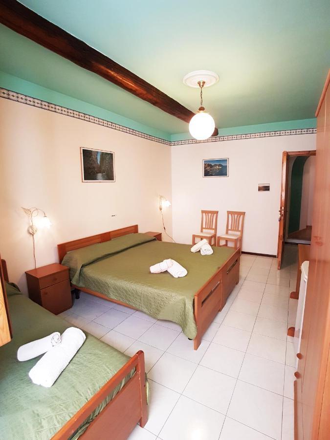 Casa Vittorio B&B ลีปารี ภายนอก รูปภาพ