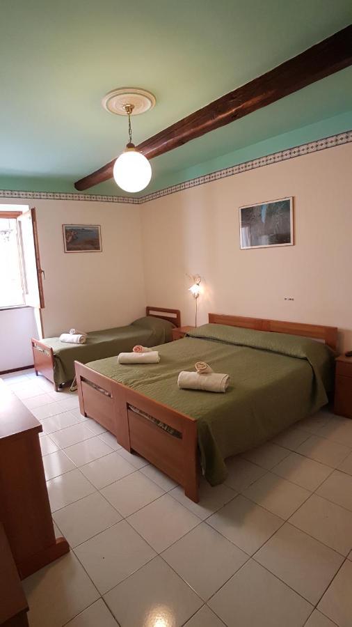 Casa Vittorio B&B ลีปารี ภายนอก รูปภาพ