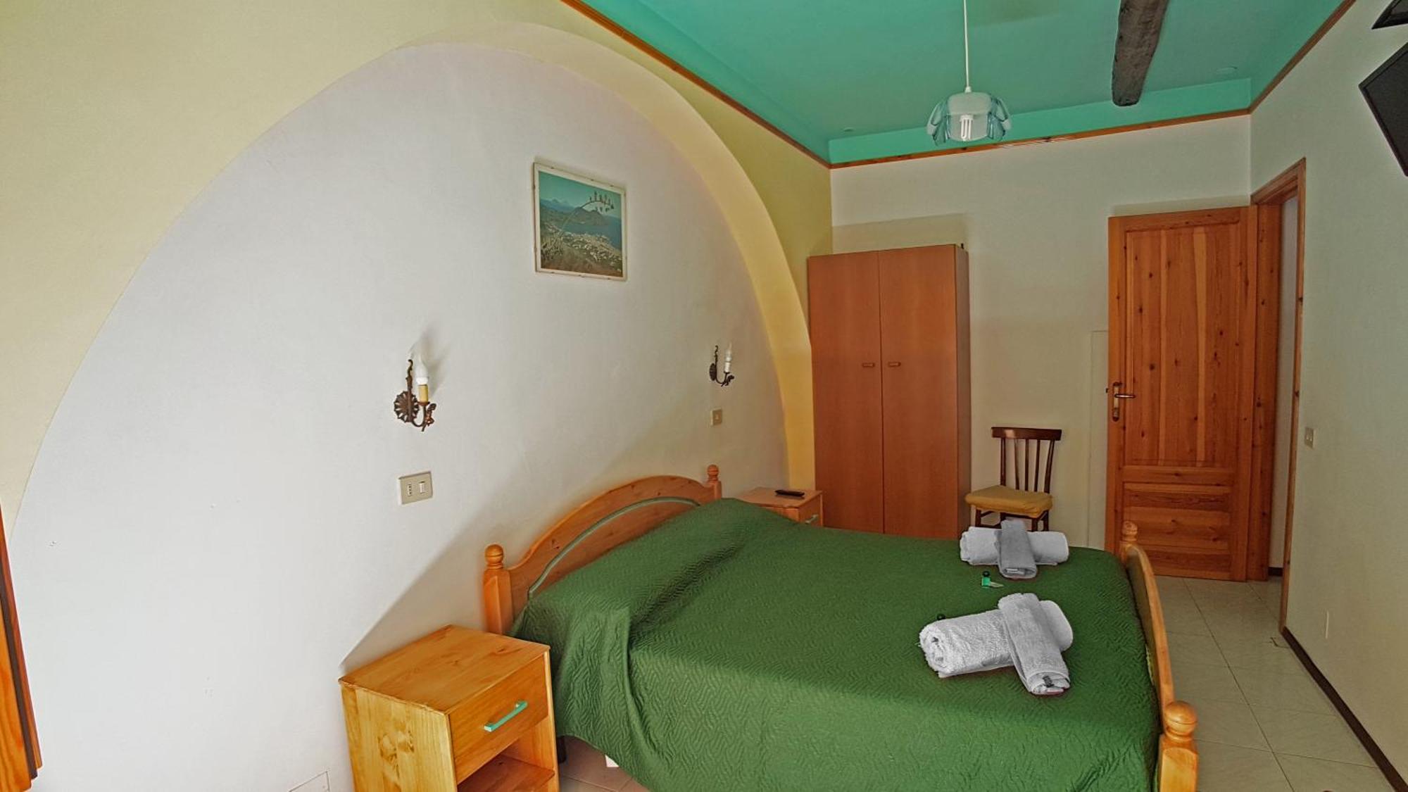 Casa Vittorio B&B ลีปารี ภายนอก รูปภาพ