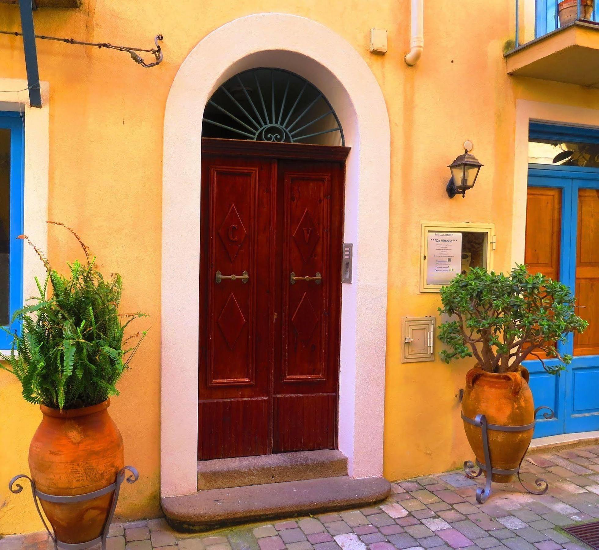 Casa Vittorio B&B ลีปารี ภายนอก รูปภาพ