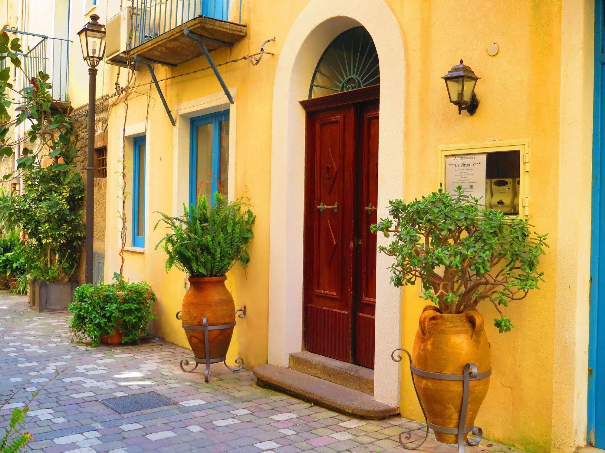 Casa Vittorio B&B ลีปารี ภายนอก รูปภาพ