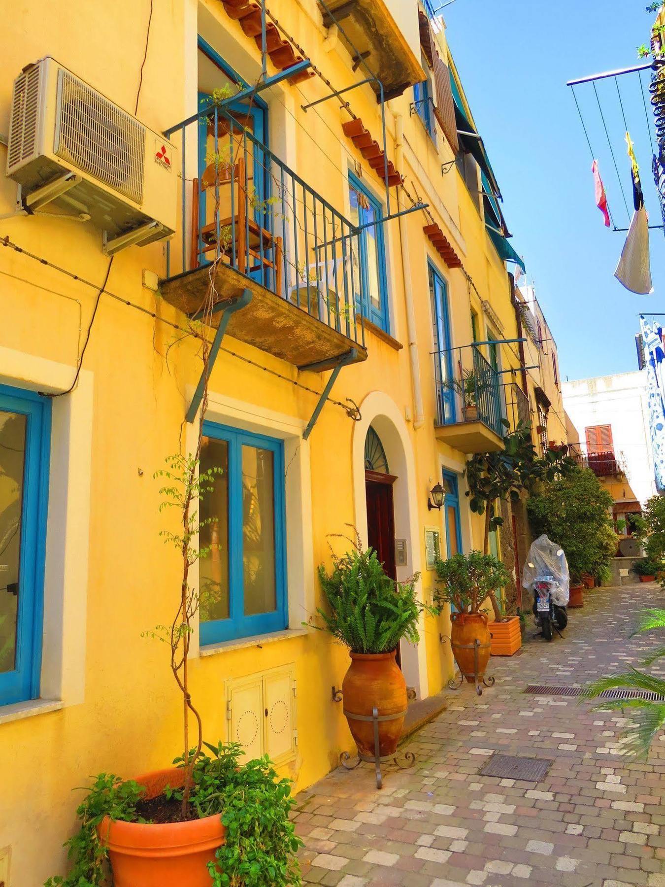 Casa Vittorio B&B ลีปารี ภายนอก รูปภาพ